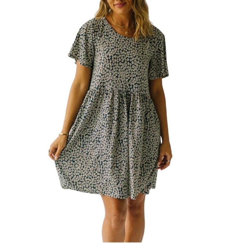 Piper & Scoot The Egan Flutter Sleeve Floral Dress in Hunter Green, Size S